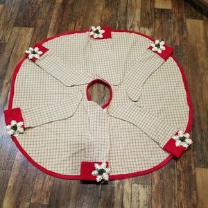 Handmade Tree Skirt and 6 Stockings 